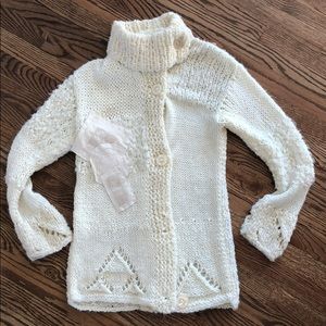 Stunning unique sweater.